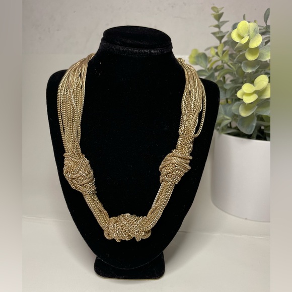 WOMEN'S GOLD KNOT NECKLACE with lobster clasp 18' - Picture 16 of 16